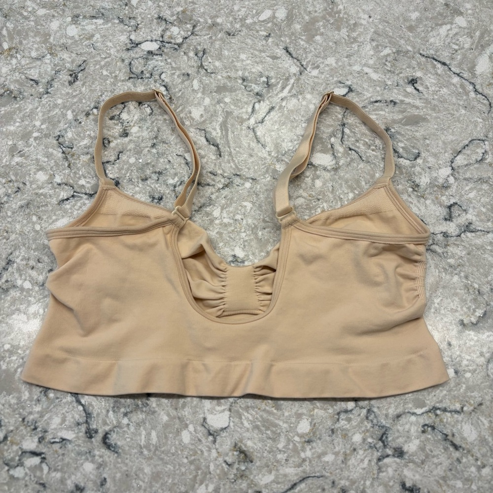 SKIMS Seamless Sculpt Bralette NWOT - Picture 5 of 7